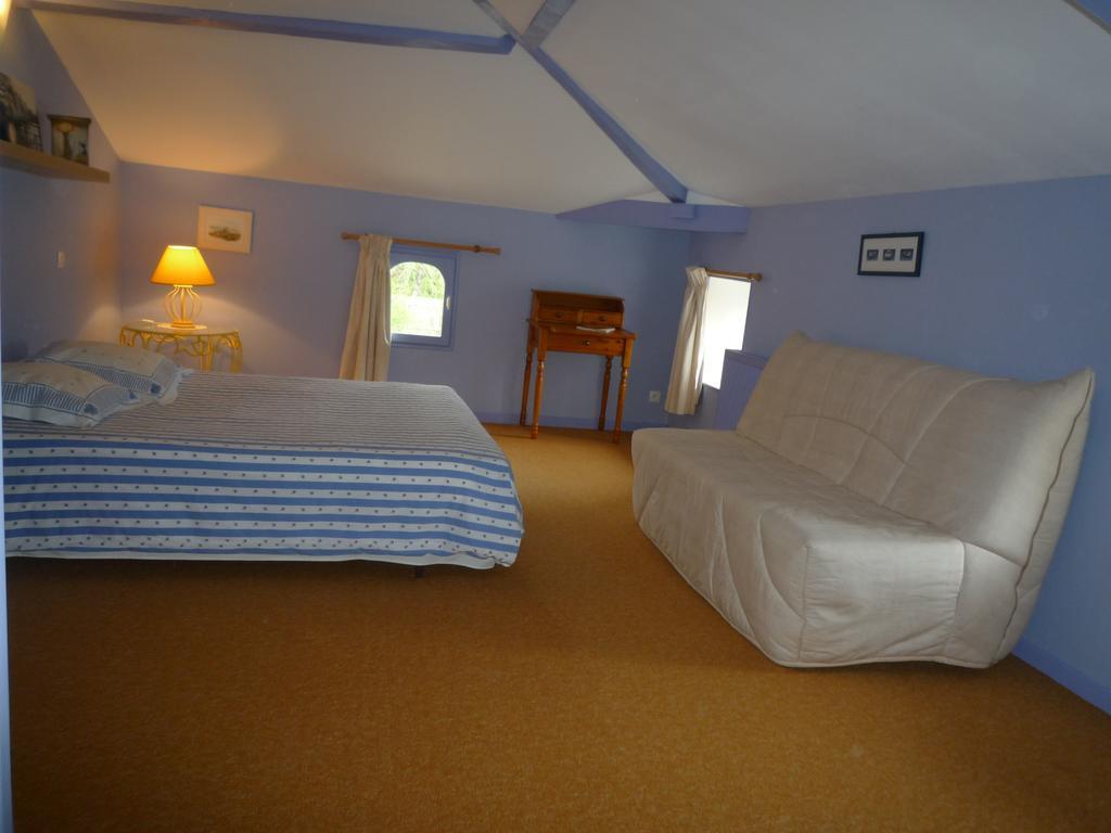 Au Bon Accueil Bed & Breakfast Jonzac Cameră foto